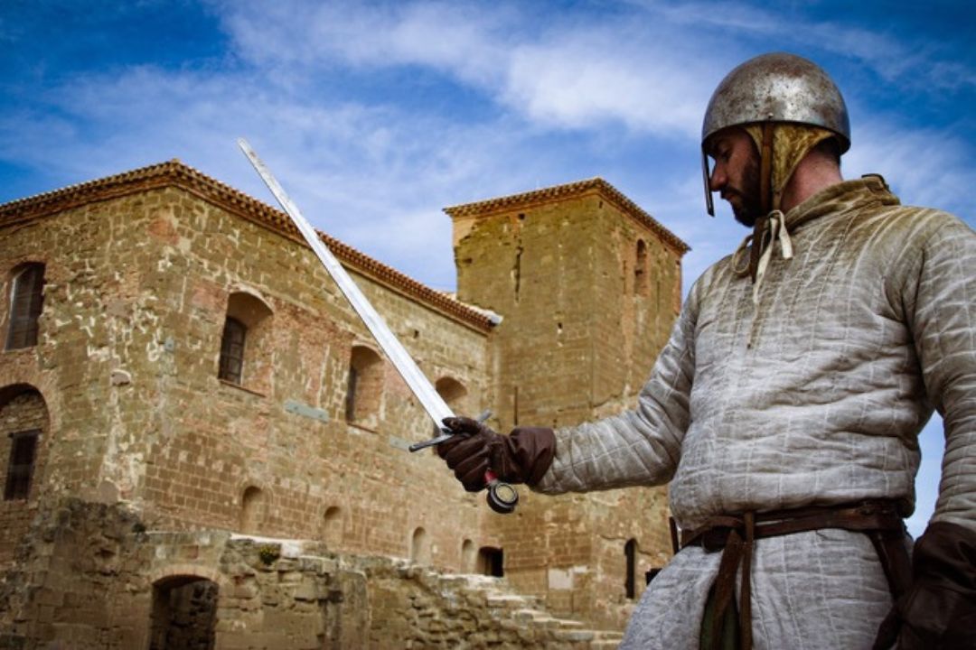 Castillo de Montearagón Renace la Leyenda Explora el Castillo de